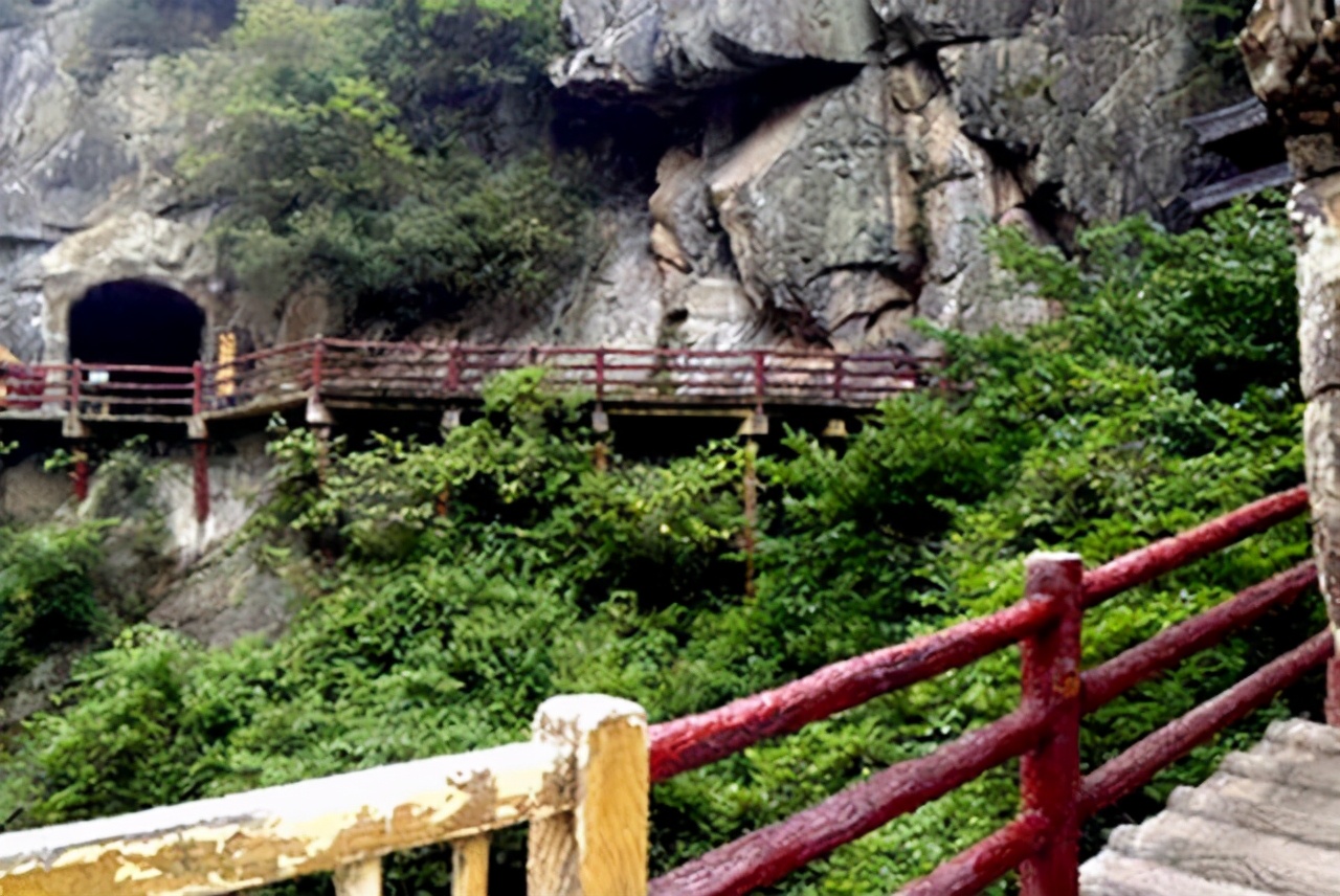 石门挽歌：褒斜古道贯川陕，千古隧洞世无双