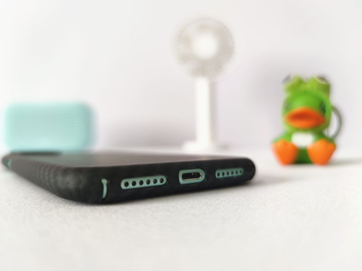 二元开物手机壳：集轻薄与耐摔于一体，入手不亏