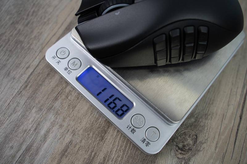 性能强劲，游戏类型通吃的雷蛇那伽梵蛇专业版鼠标体验