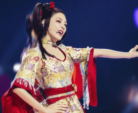 《浪姐》的中国风造型，张雨绮可爱金莎甜美，