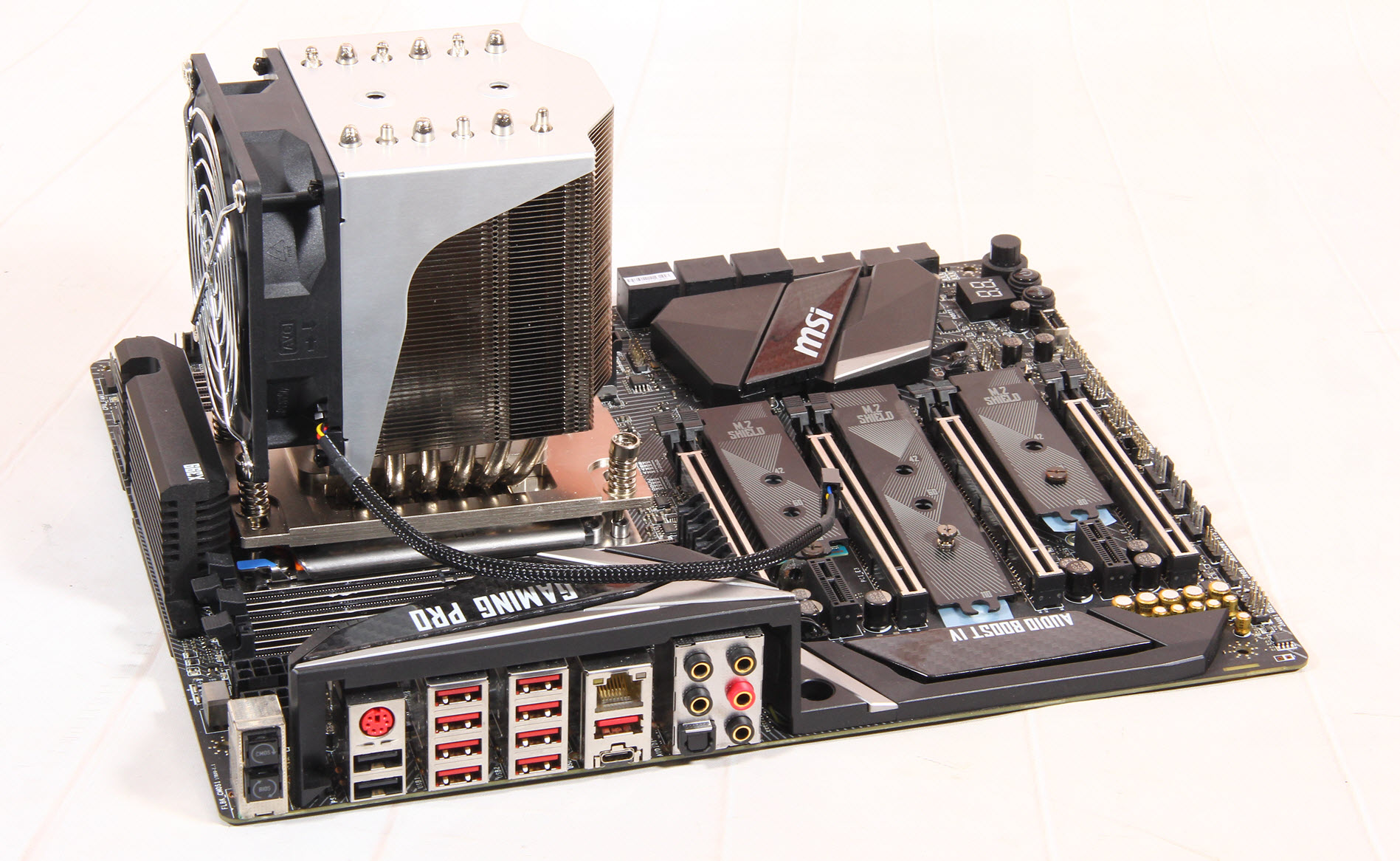 论性能两年前的AMD依旧王者，线程撕裂者热烤氪金枪二代