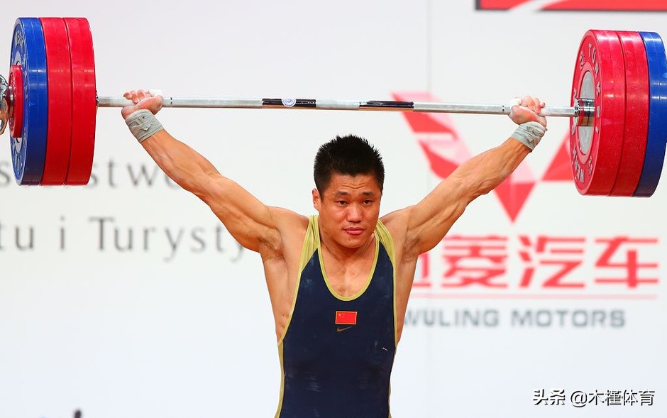 吕小军的故事：17岁借钱训练，29岁娶爱妻，37岁＂高龄＂再夺金