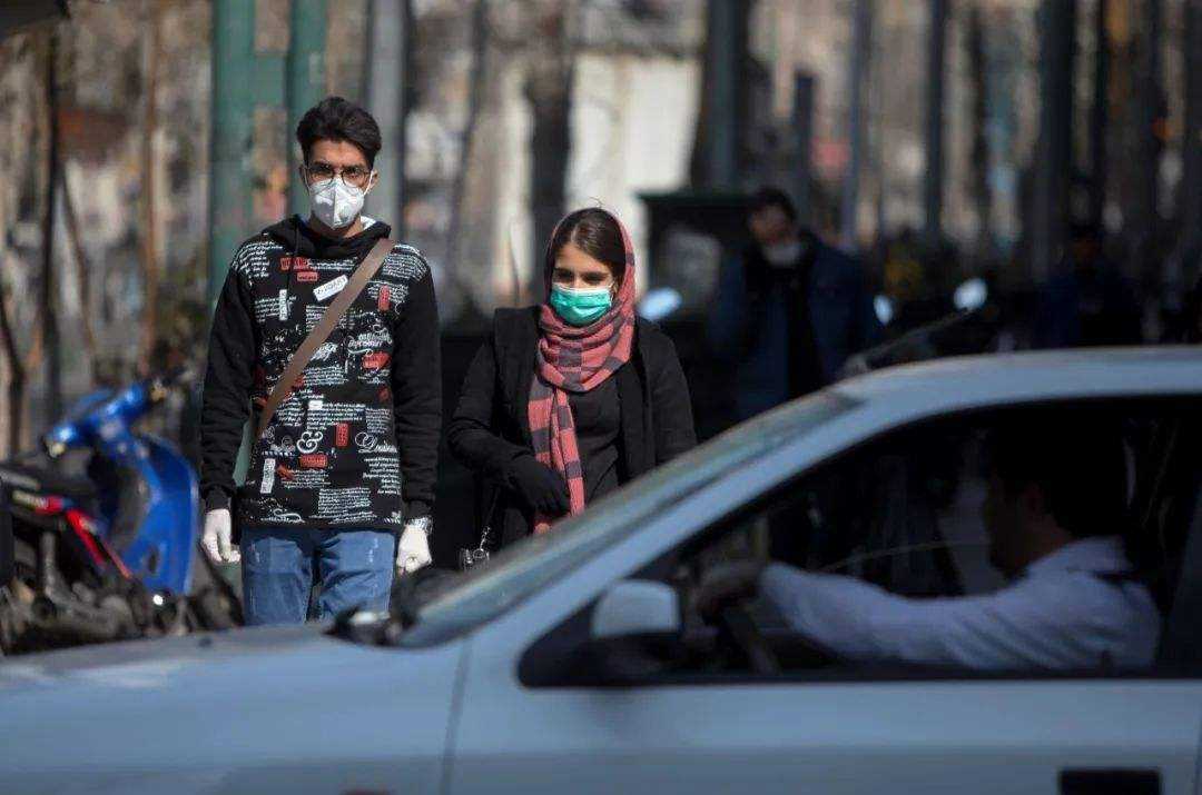 疫情形勢嚴峻，歐洲死亡超50萬，關鍵時刻，世界目光看向中國