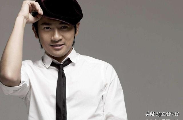 苏有朋多才多艺，品学兼优有魅力，是影视乐三