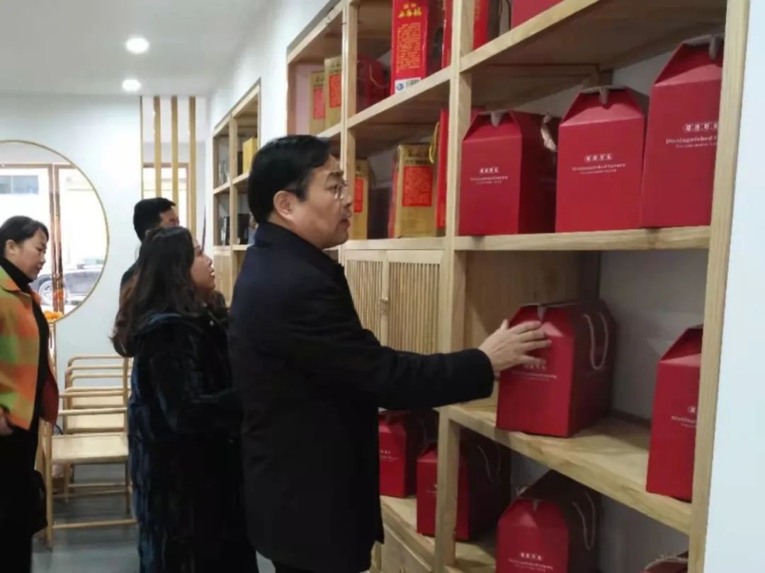 张干太赴麻阳走访市人大代表