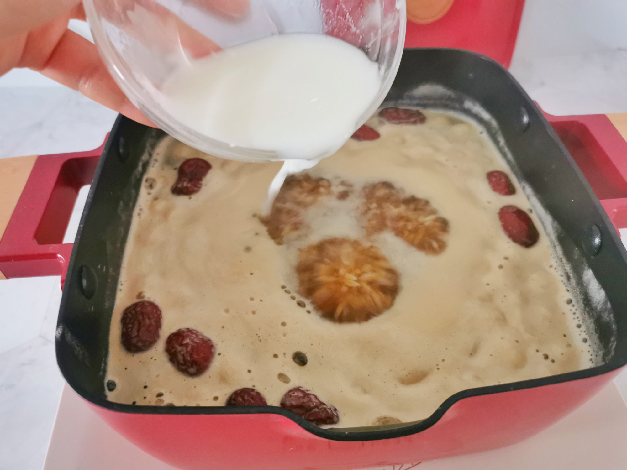 春節，雞湯骨頭湯都靠邊站，這碗甜湯對脾胃好，成本只有5塊錢