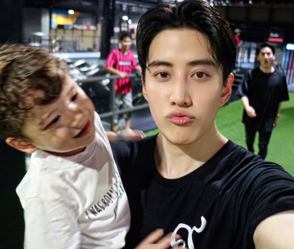 泰国mike状告前女友,节衣缩食给千万抚养费却难见儿子一面.