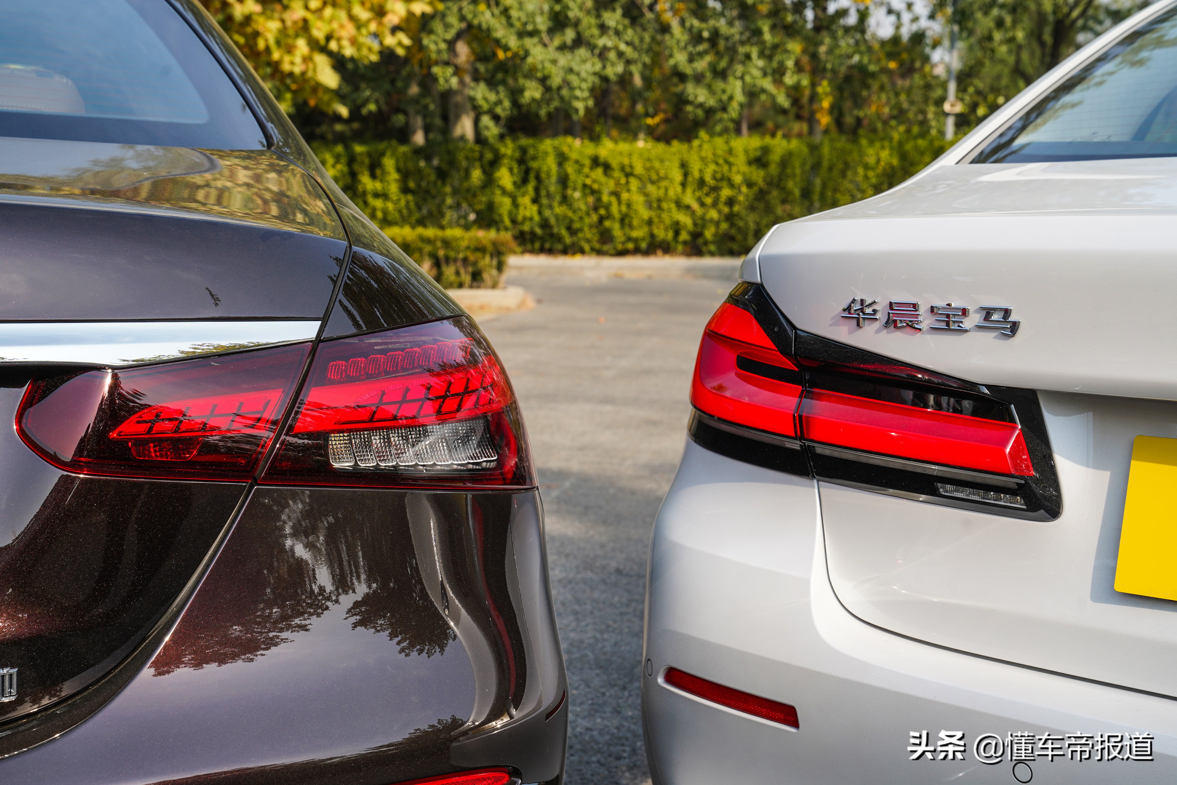 新车 | 宿敌对决！首试2021款宝马5系对比奔驰E级