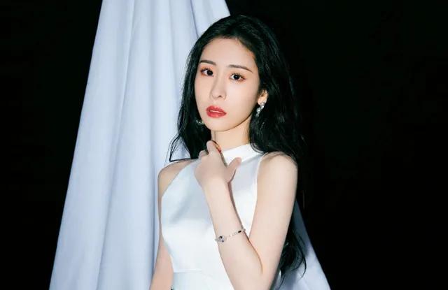 China morning Yu Shaiqing is unripe according to, her Mom Zhang Bichen selects the child assist is brought associate, 2 people whether renew leading edge? 