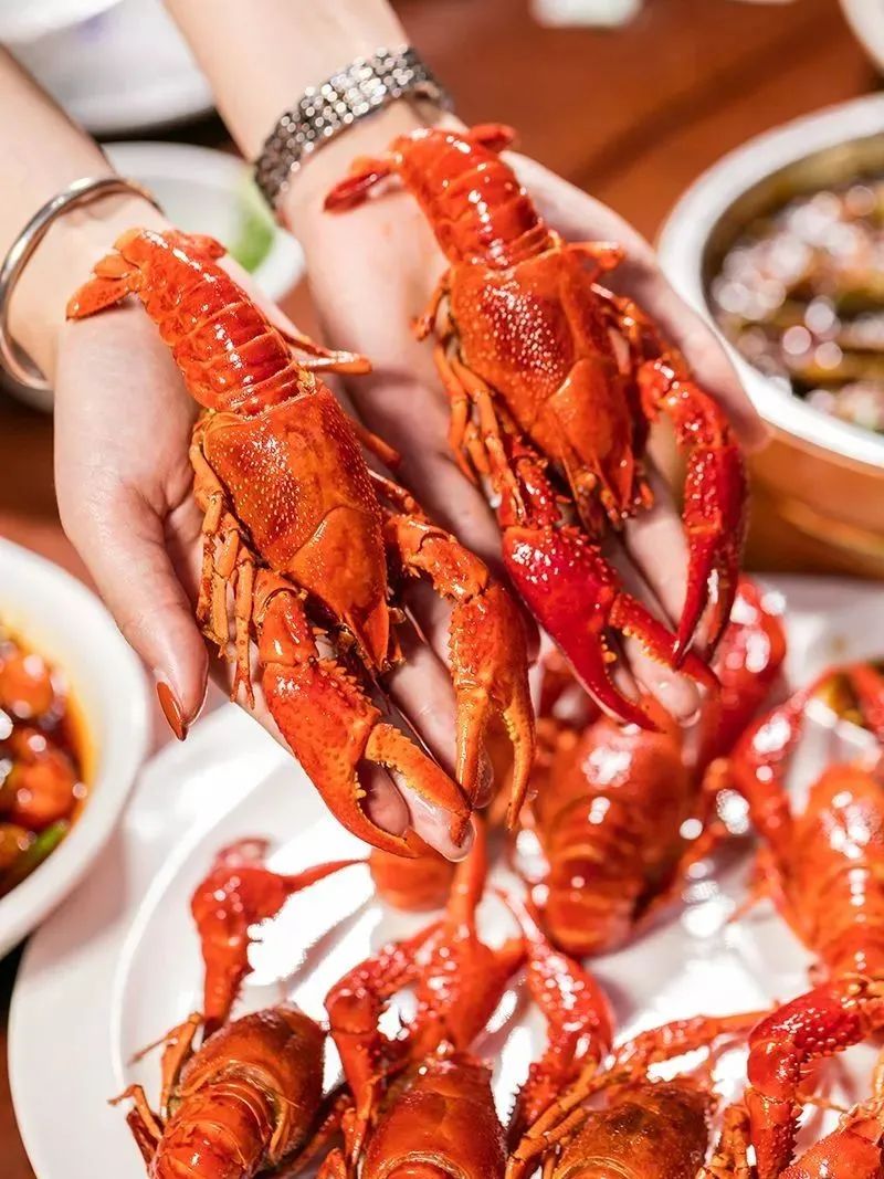 2020年夏天最爱小龙虾盘点！这5家吃完就想嗦指头