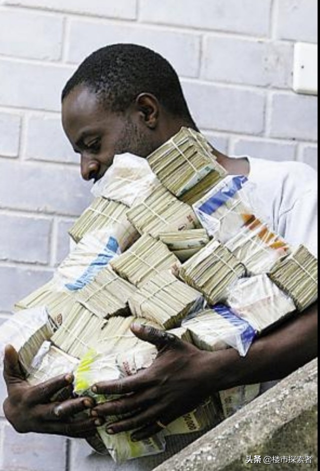 巴菲特的伯克希尔账面现金达1370亿美元，现金才