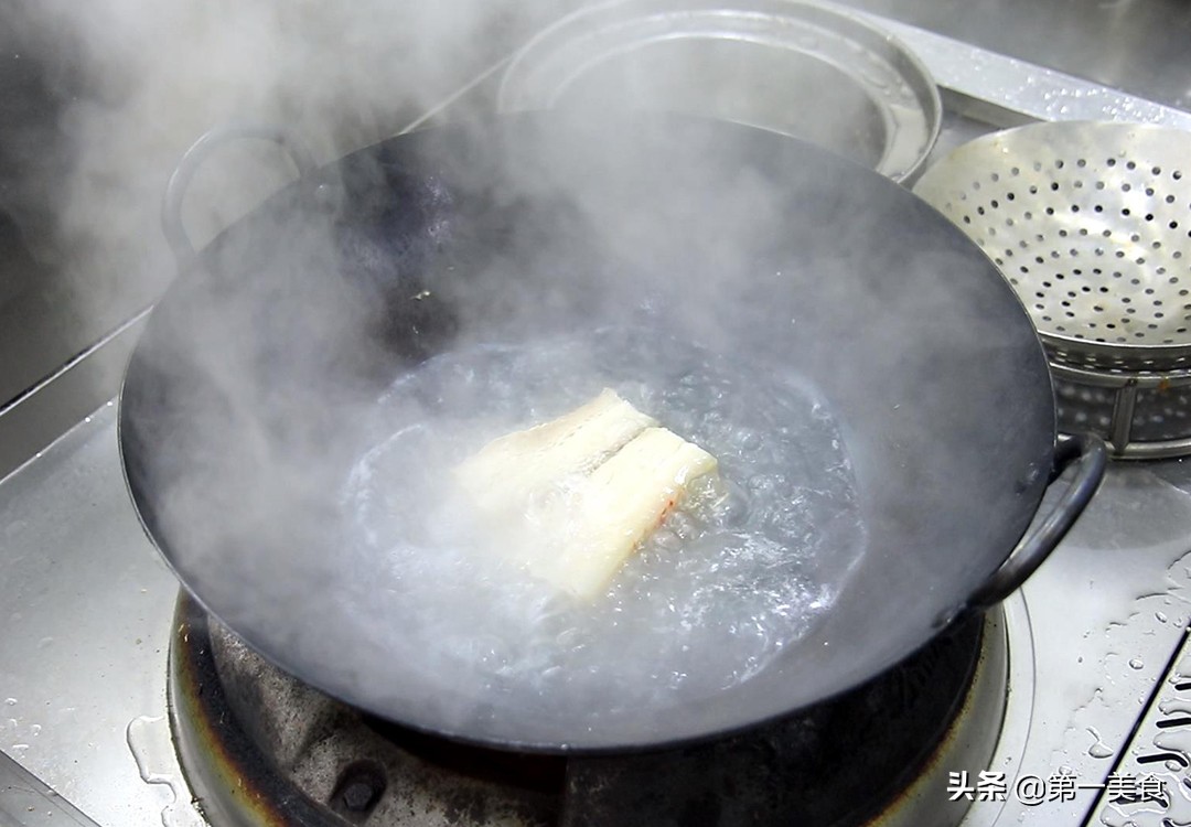 图片[5]-【蒜苗回锅肉】做法步骤图 香而不腻 比外面买的更好吃-起舞食谱网