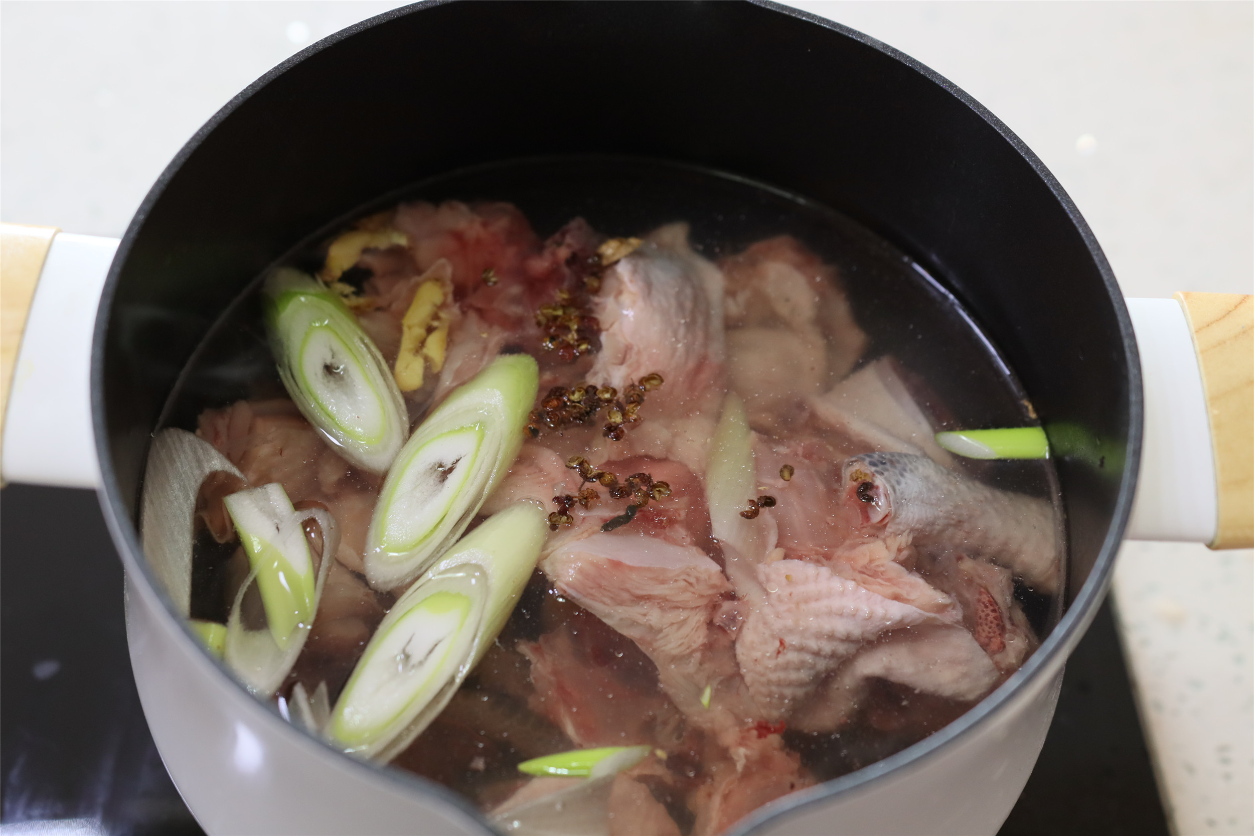 �ڼ������˼����ӡ�3�������ˣ������㣬��Ũ���·������õ�����