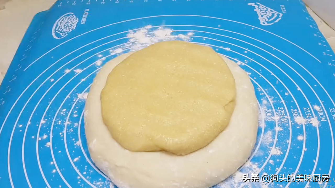 這零食我連吃了三天，一口一個，比麵包還好吃，太香了