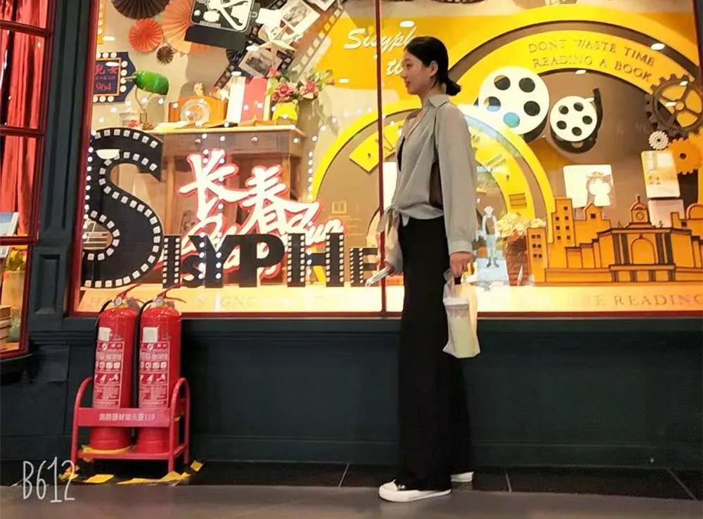 女兵入伍前后变化太大！网友：不一样的美，限