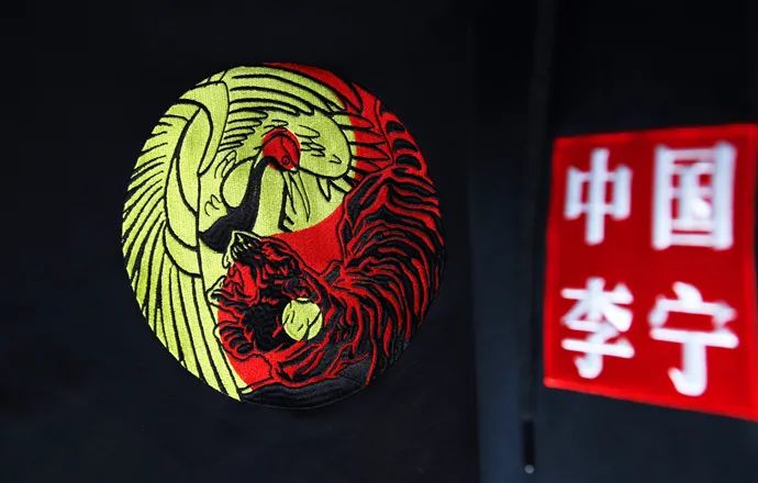 耐克、阿迪踩雷“新疆棉花”，中国李宁崛起遇天赐良机