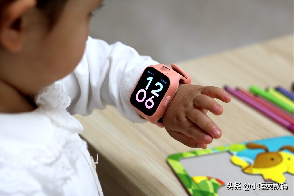 小米推出米兔儿童学习手表4，功能强大到没朋友，899元值得买吗？