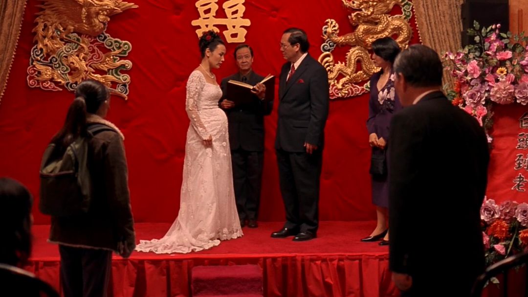 豆瓣8.7，这对“不知羞耻”华人母女，扯掉了我