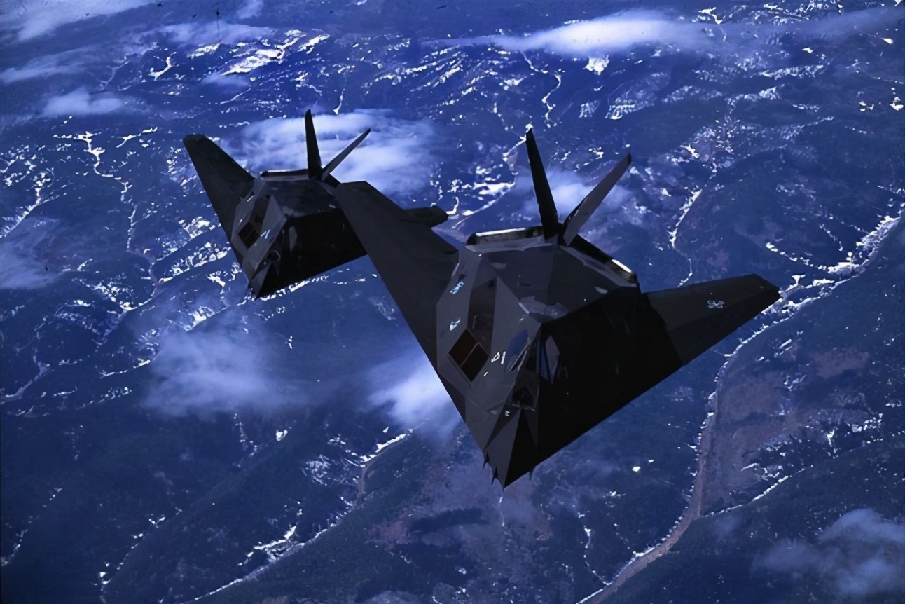 当年驻南联盟大使馆遭美国轰炸，为何中国没有