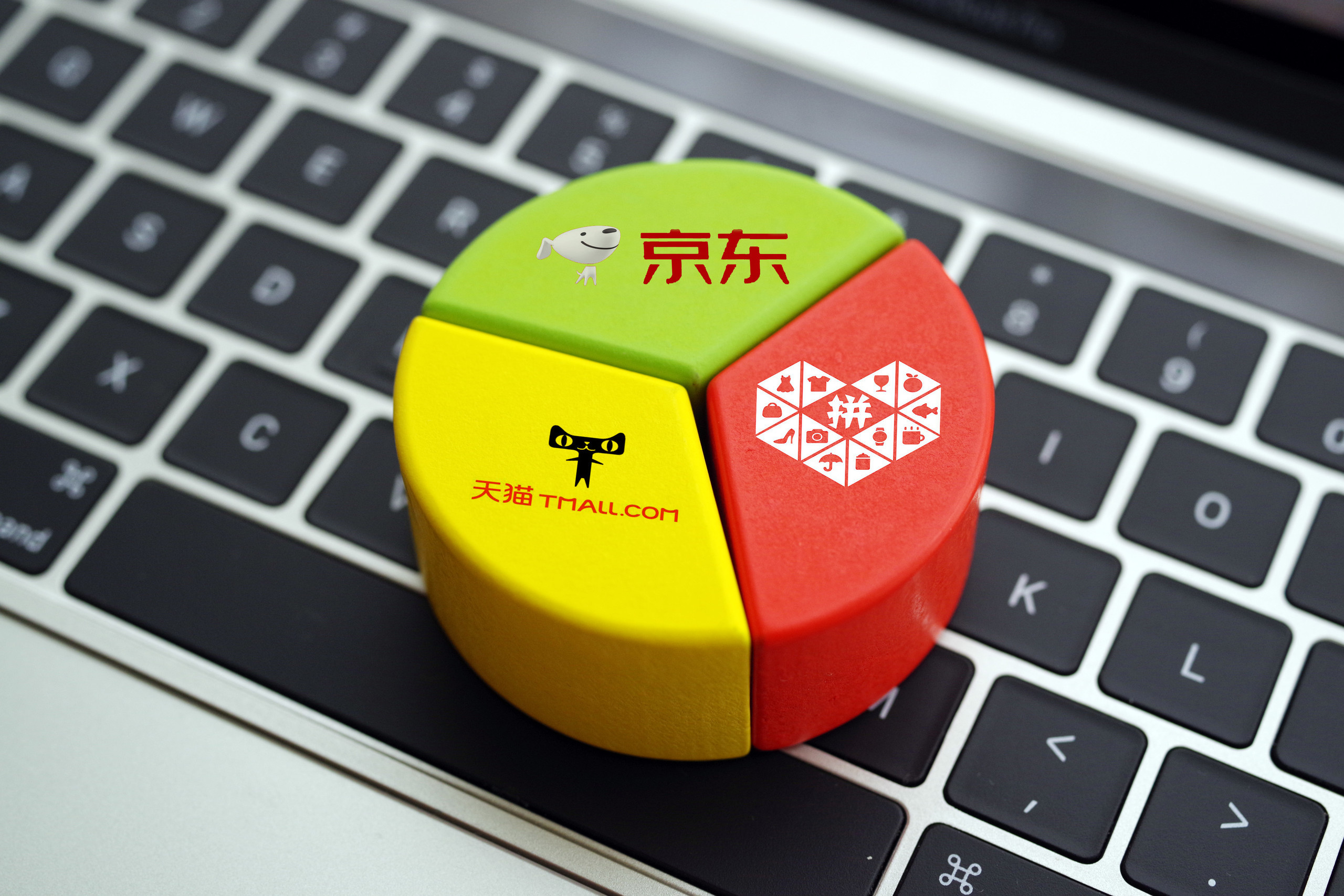 刘强东凭什么获央媒点赞？因为他在做这件事