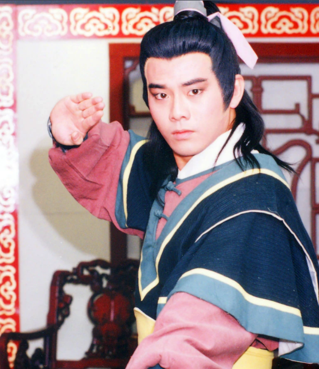 《新白娘子傳奇》29年，有人流產(chǎn)有人離世，8位主演現(xiàn)狀差距太大