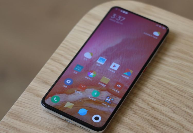 终于知道为什么懂手机的都更喜欢90Hz的OLED，而不是144Hz的LCD了