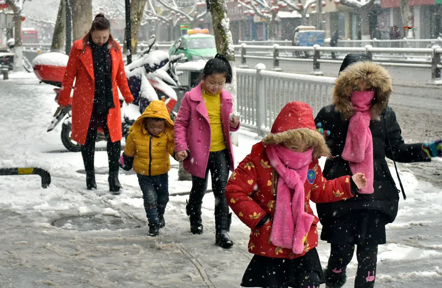 炎炎夏日，送你一组冰雪图片降降温