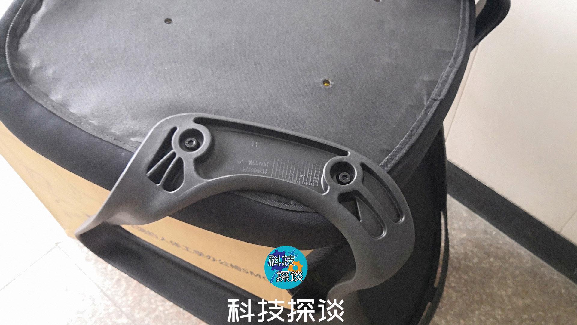 家用办公小助手，UE简易人体工学椅帮你辅助坐姿，让坐更舒服