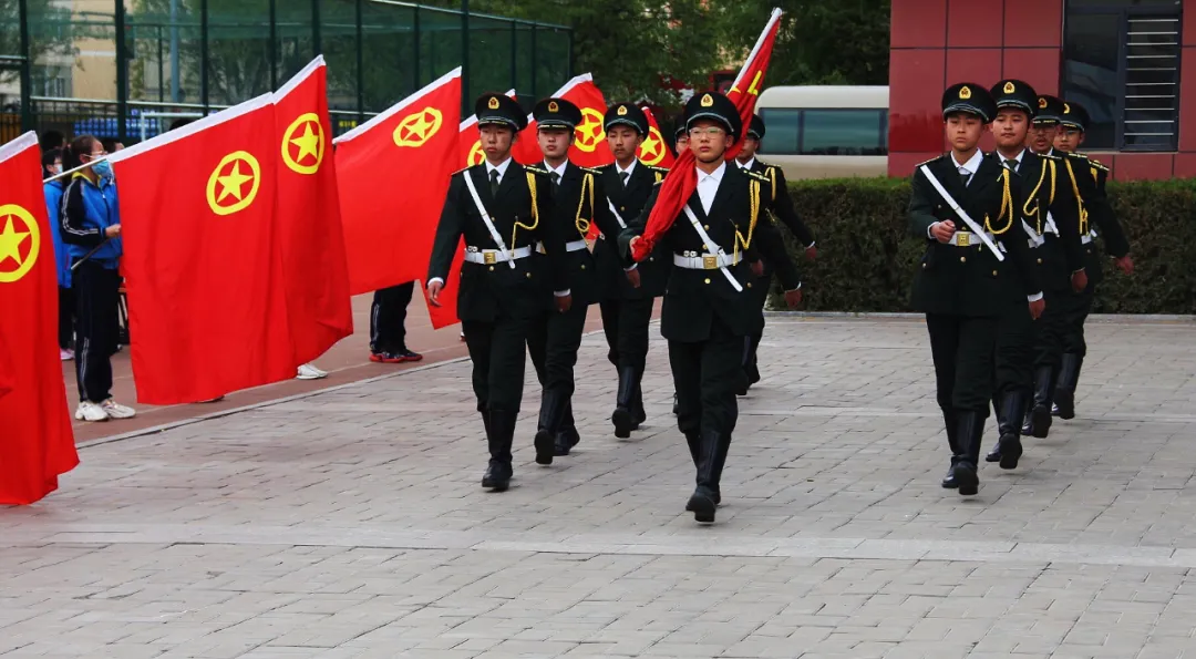 呼和浩特市第三十六中学举行庆祝建党一百周年(图4)