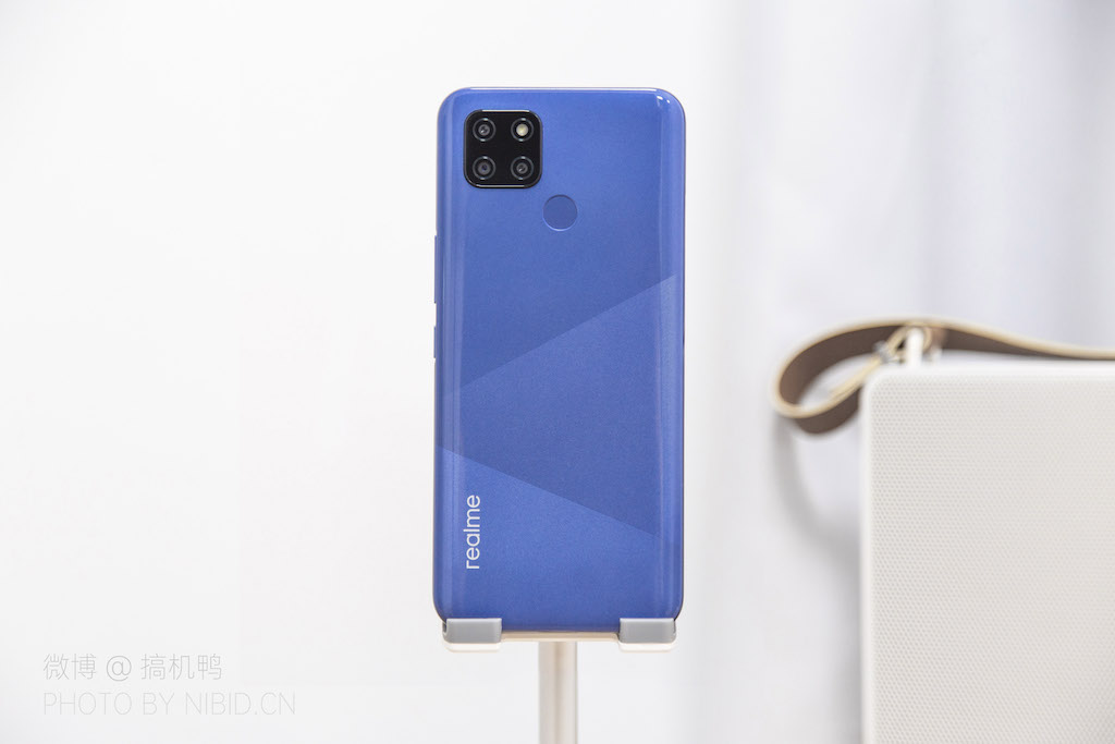 第一款1000元内5G手机上，realme 真实自我V3可以产生哪些感受？