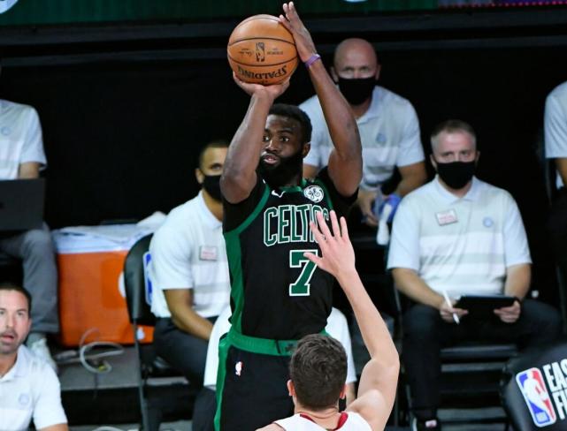 36年第一人！ 22歲塔圖姆3大神蹟，名記揭秘他下半場爆發真因