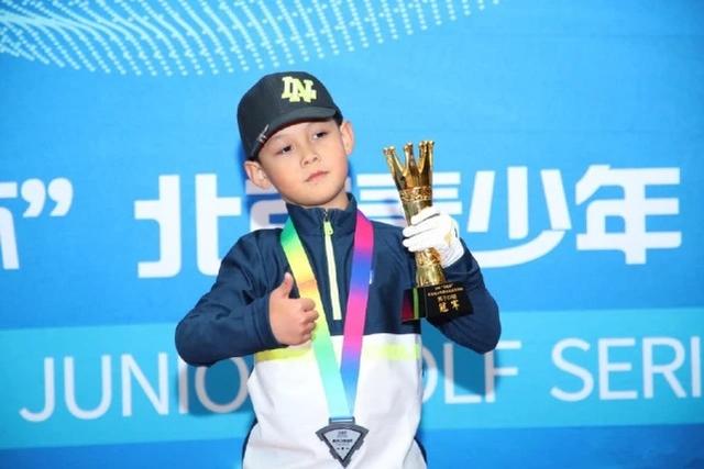 奥运二代：拳王儿子打马球，田亮女儿打网球，刘国梁女儿超过父亲