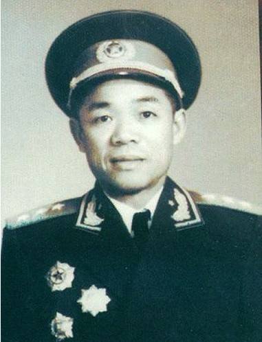 林彪用將之道，看似不拘一格，其實(shí)內(nèi)核不變