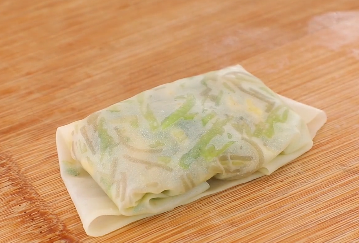 一個蘿蔔，兩個雞蛋，這樣做超好吃，皮薄大餡，香酥多汁比包子香