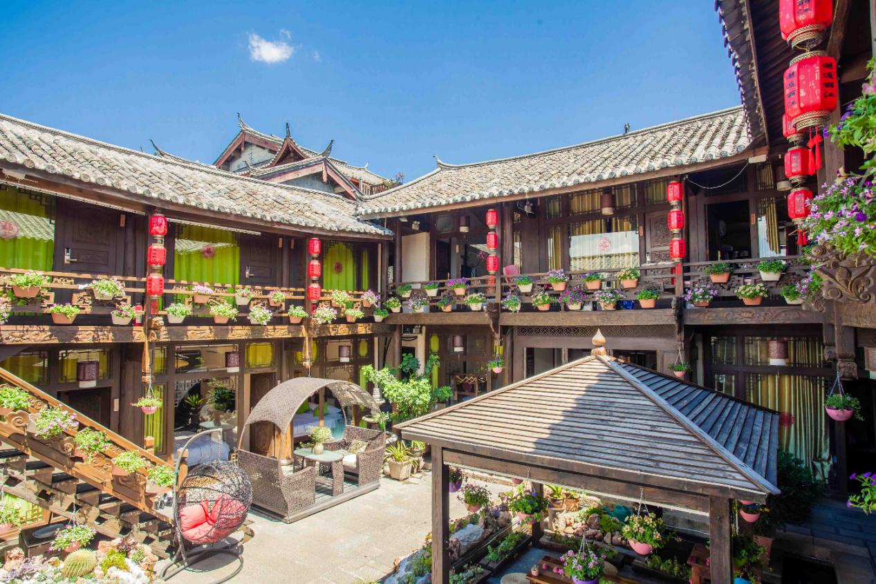 鋁鎂錳板屋頂大受鄉(xiāng)村民宿歡迎