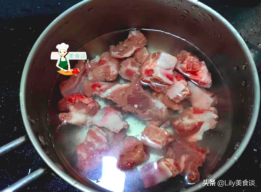 排骨此做法，不加一滴水，出鍋鮮美到流口水，做一盤，兒子吃撐了