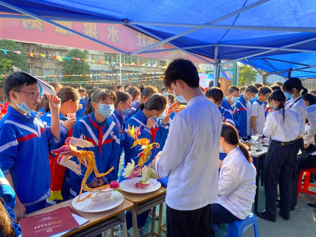 广州市旅游商务职业学校参与荔湾区第十一届“嘉庚杯”优秀学生社团颁奖礼暨现场展示活动