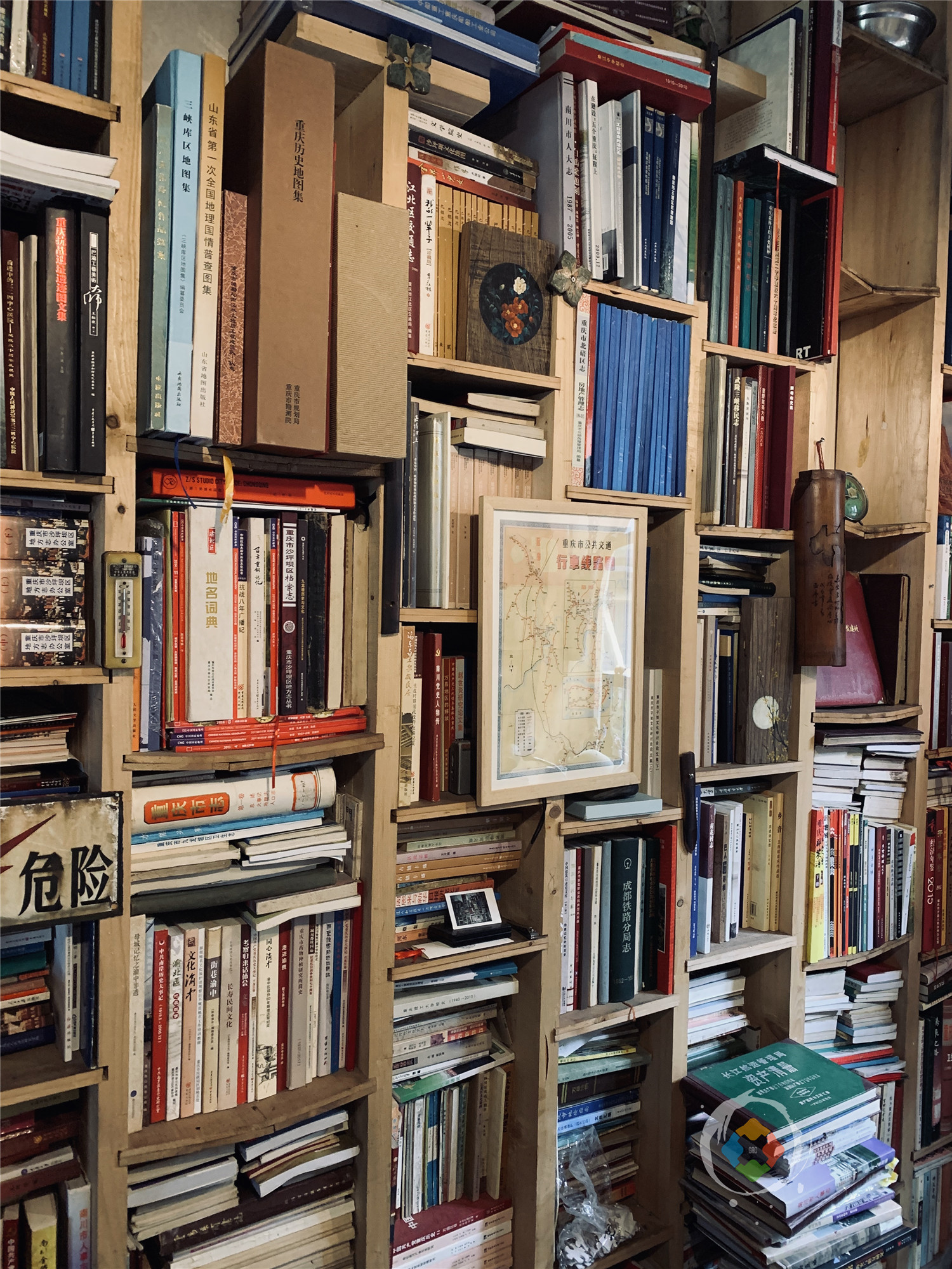 重庆市内旅游攻略：在菜园坝坐火车，10分钟后到站，5元玩一天