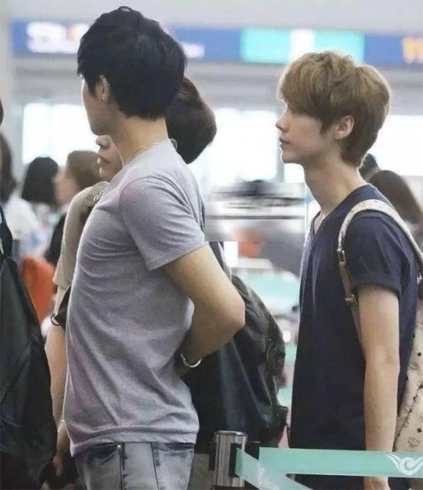 明星也有颜值缺陷，杨紫和郑爽法令纹深，鹿晗