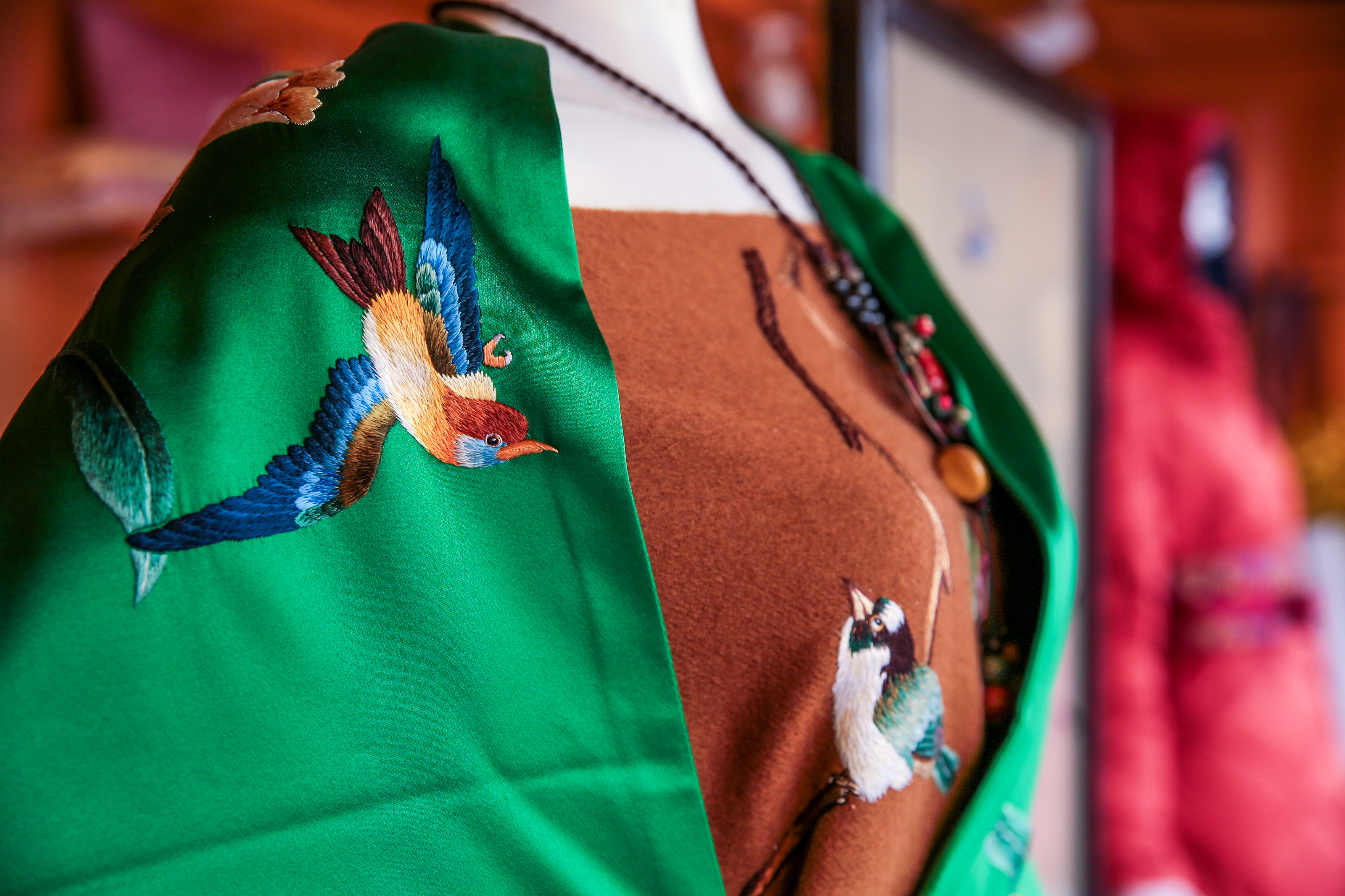 虚实交错的时光邂逅——深山集市·千年蜀绣restart郫都专