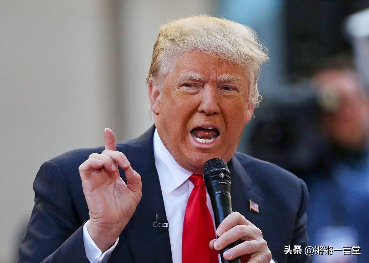 中国六个0，美国破百万，看特朗普抗疫的3招臭棋