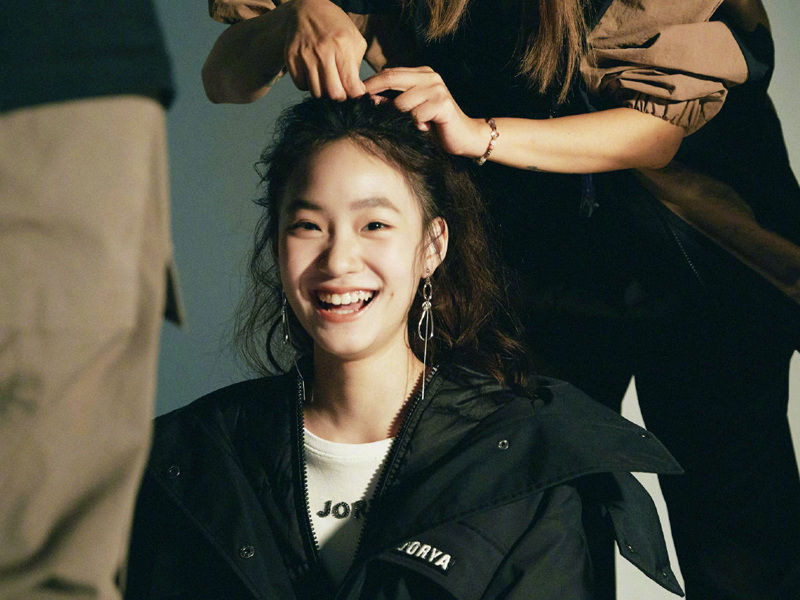 小S二女兒終於被發現！ 高顏值配大長腿確實驚艷，一家子超模範兒