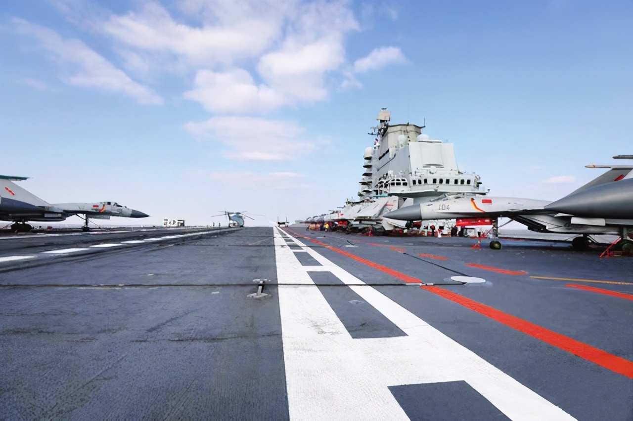 用打造航母甲板的鋼材做把刀，這刀能夠削鐵如泥嗎？