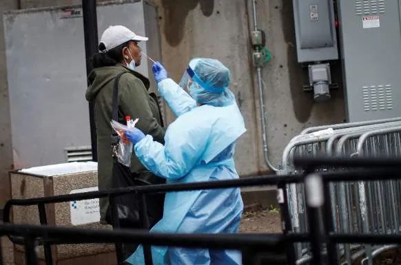 防疫混乱背后，折射出美国严重激化的结构性社