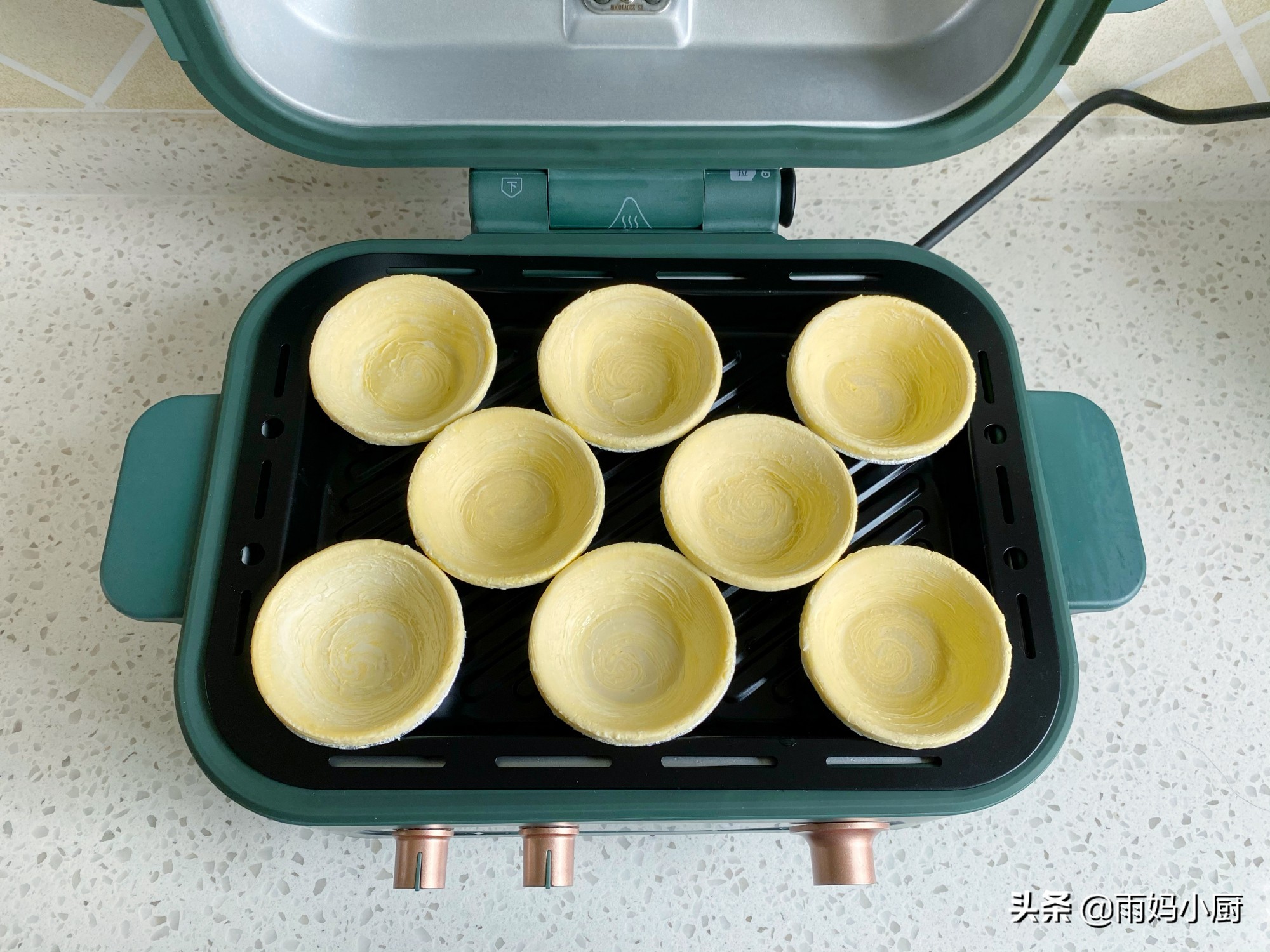 香酥掉渣的菠蘿酥，用蛋撻皮就能做，外酥里香，懶人一看也會做