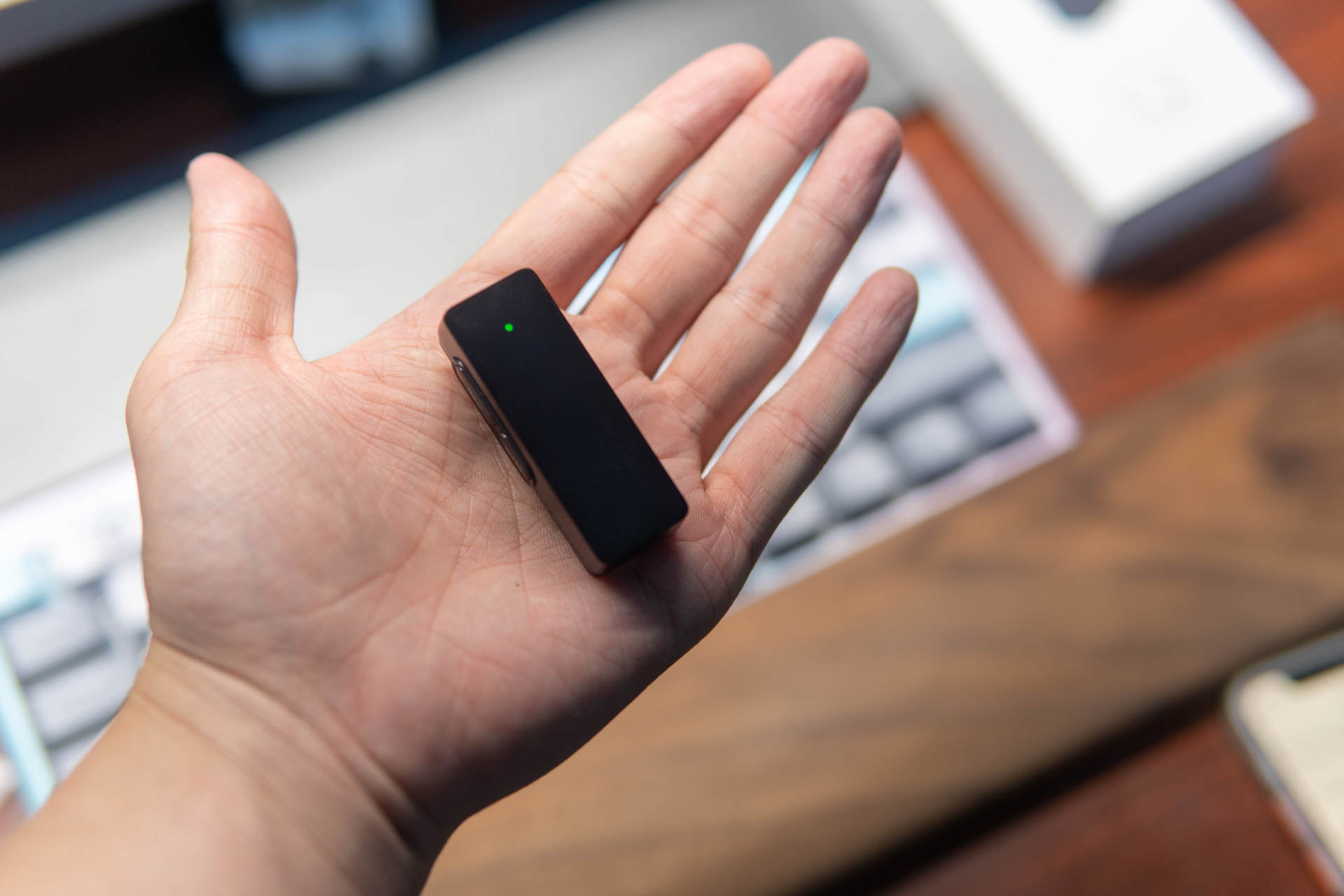 搜狗AI录音笔C2评测：仅重20g，还是翻译机、领夹麦双料高手