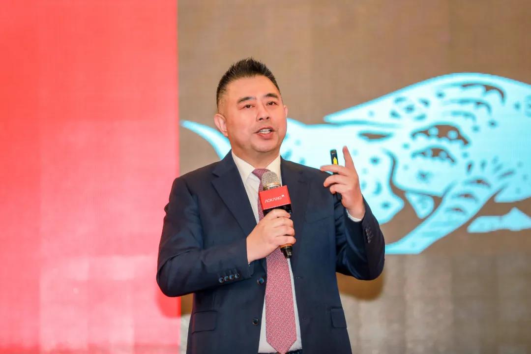 浙江永嘉知名富豪：打造中国最强皮鞋民营企业，身价96亿