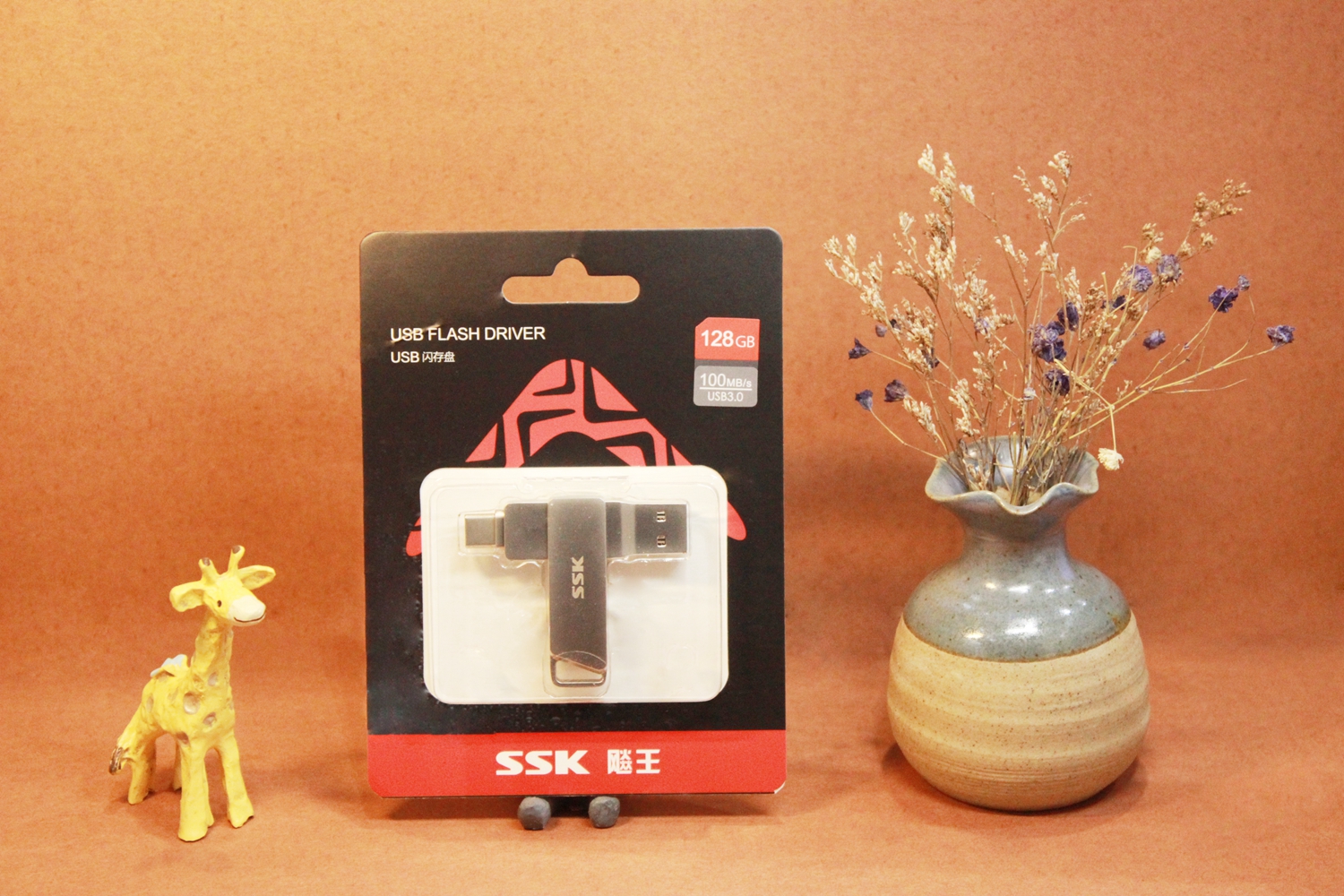 手机电脑存储不够？飚王U盘来帮你凑！飚王U盘使用体验