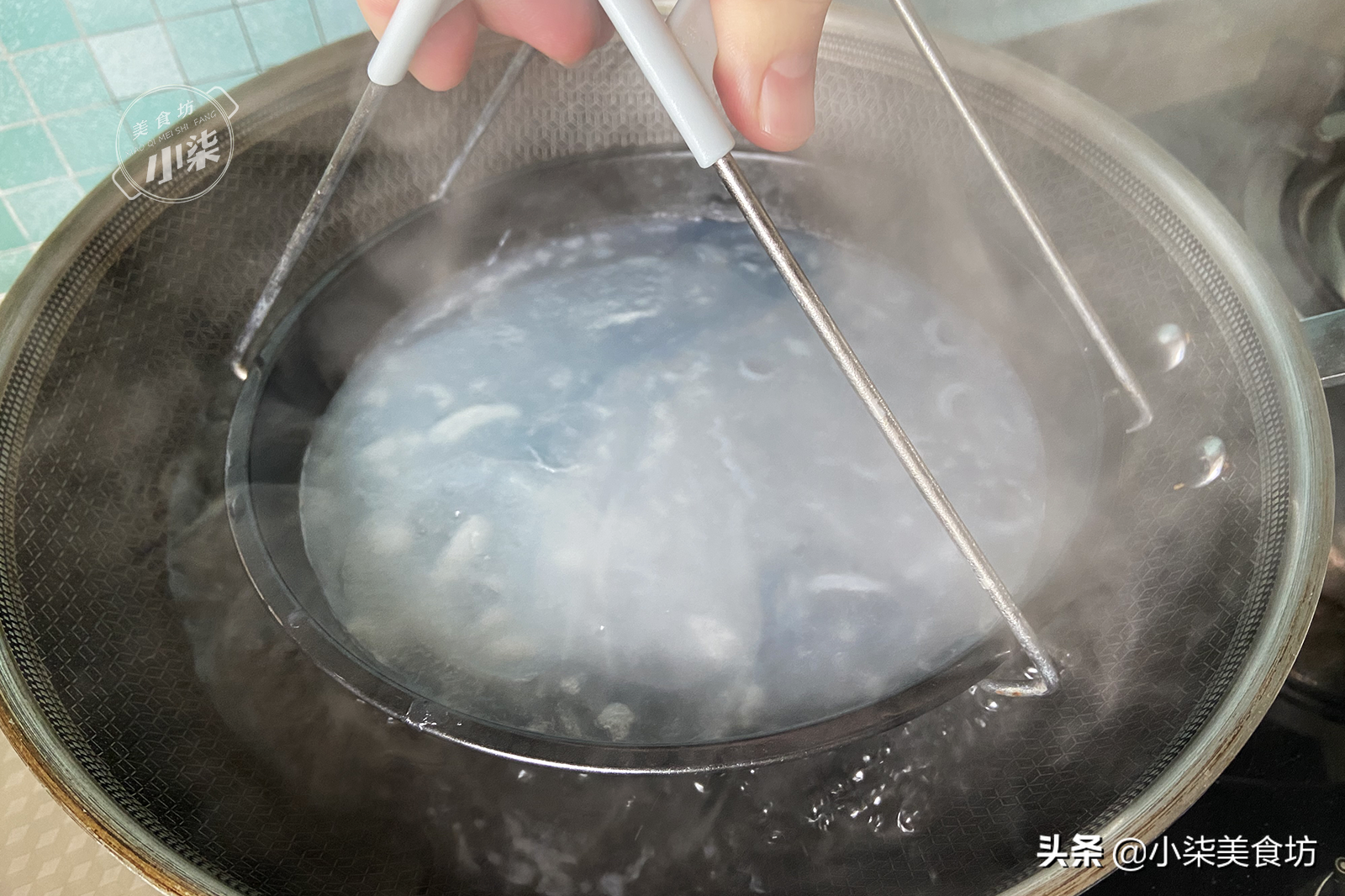 想吃涼皮不用買了，教最簡單做法，不用洗面，勁道爽滑張張透亮