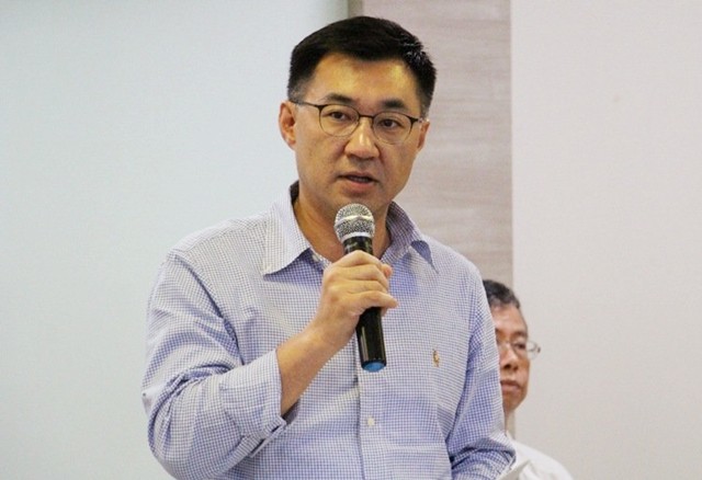岛内国民党搞响“内战”？洪秀柱：统一不可回避，台独该收手了